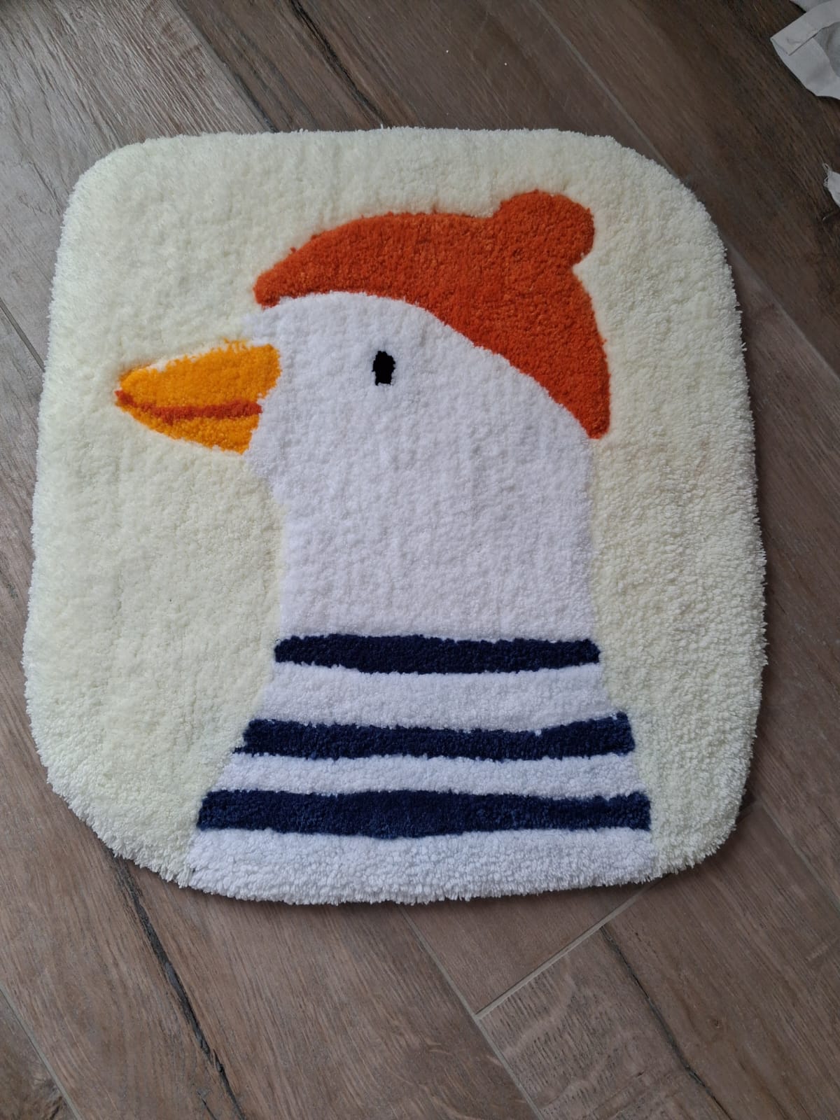 Möwe mit roter Mütze – Einsteigerprojekt im 25 × 25 cm Rahmen